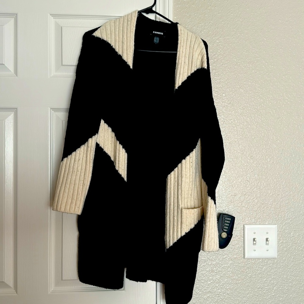 Express cardigan coat, black and white size XS